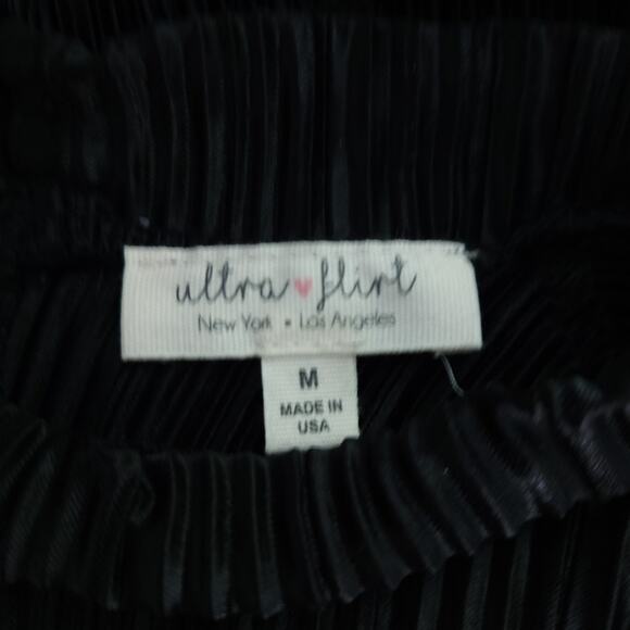 NEW Ultra Flirt Sleeveless Blouse Crinkle Medium Black High Neck Top Blouse - Picture 5 of 5